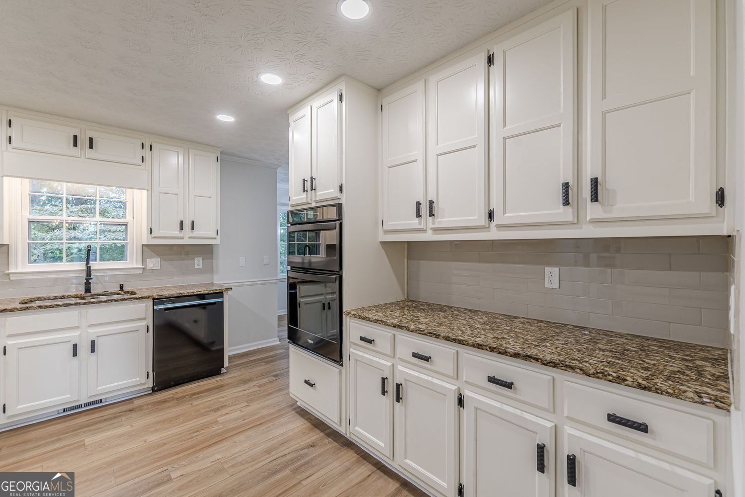 2011 Old Peachtree RD NW