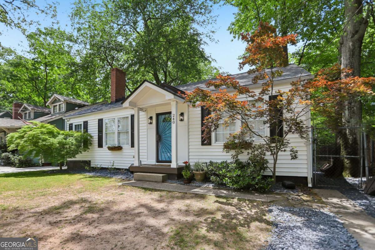 240 Sisson AVE NE