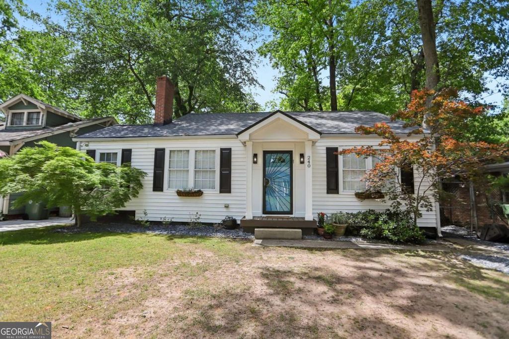 Photo of 240 Sisson Avenue NE, Atlanta, GA 30317 (MLS # 10766155)