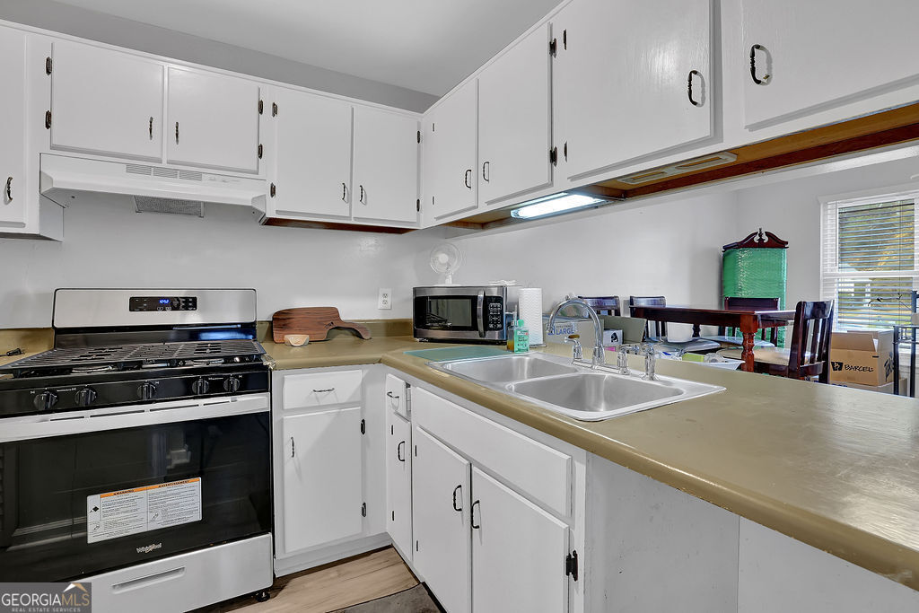 Pleasant Oaks Townhomes - Residential