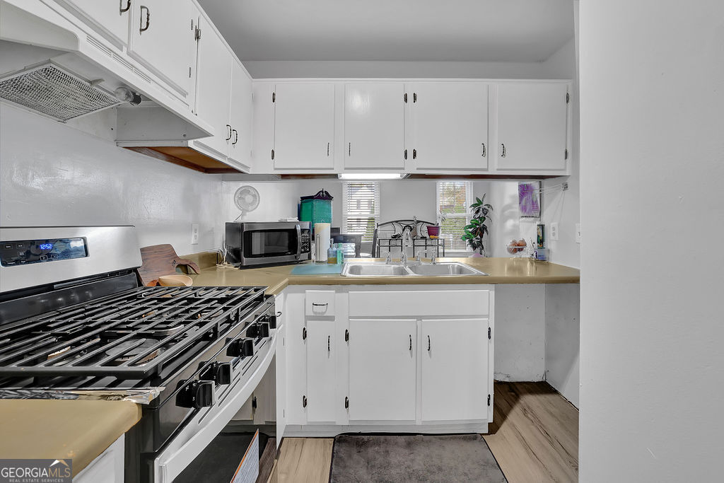 Pleasant Oaks Townhomes - Residential