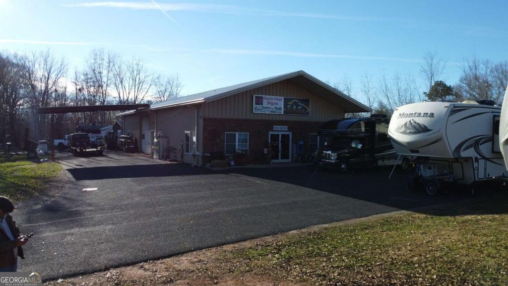 Photo of 7656 Duncan Bridge Road, Cleveland, GA 30528 (MLS # 10661836)