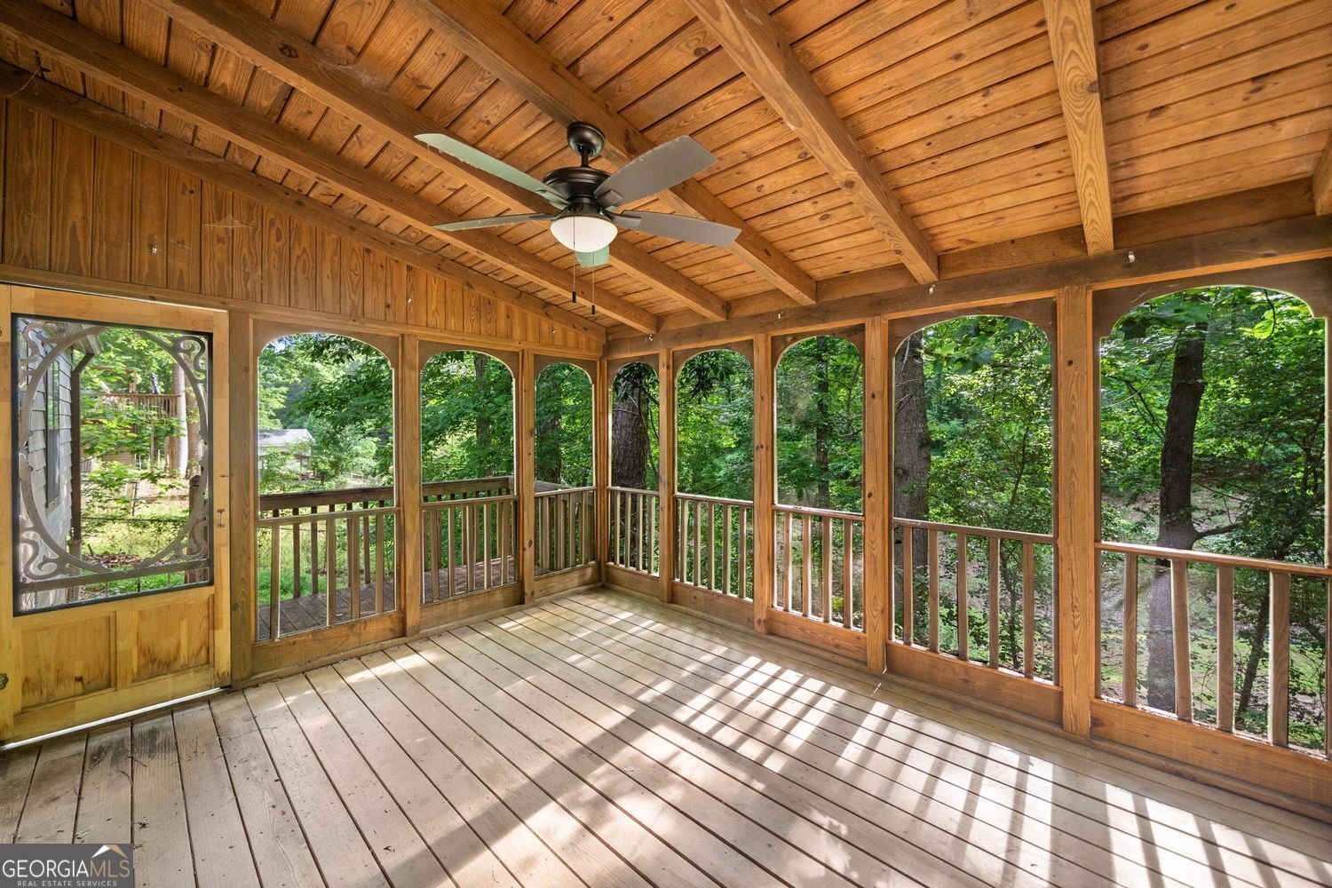 RIVERCHASE - Residential
