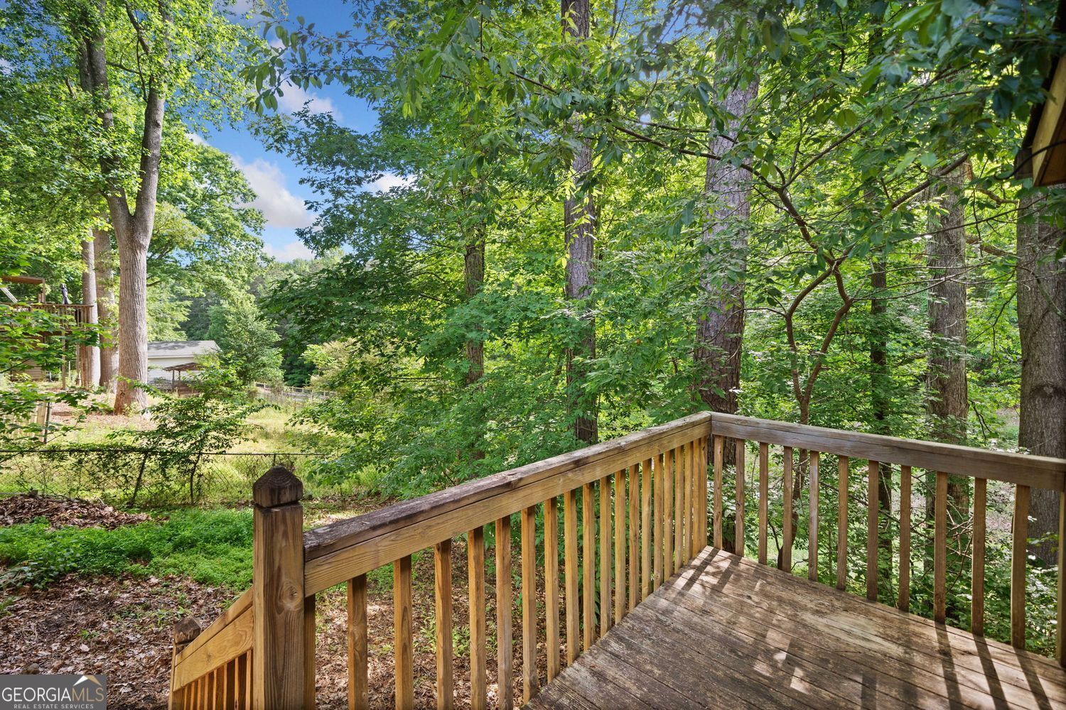 RIVERCHASE - Residential