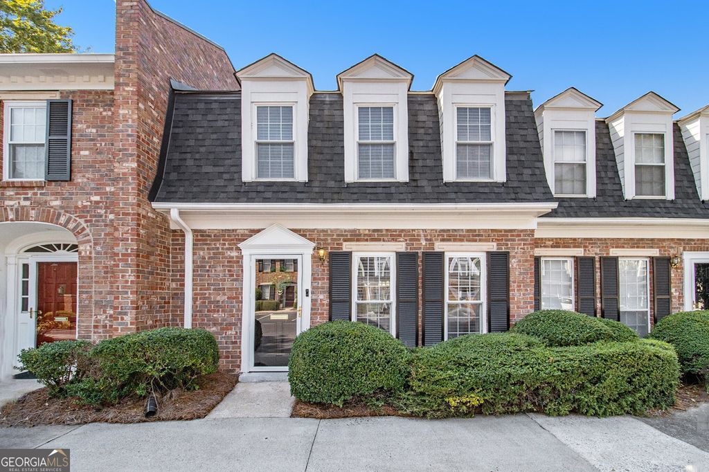 Photo of 2 George Wythe Place NW, Atlanta, GA 30318 (MLS # 10668074)