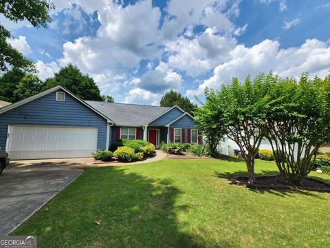 Single Family Residence in Sugar Hill GA 1148 Riverside Run Lane.jpg