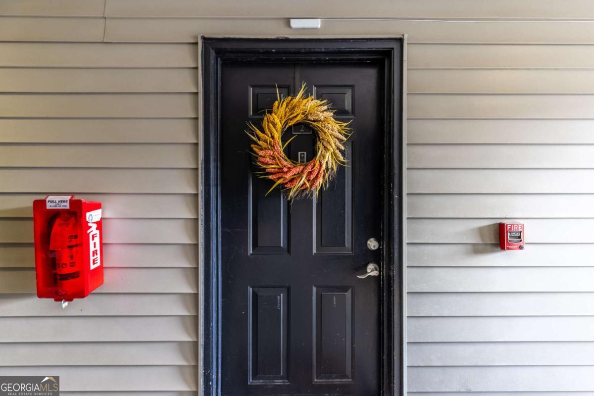 2657 Lenox RD NE 2-1