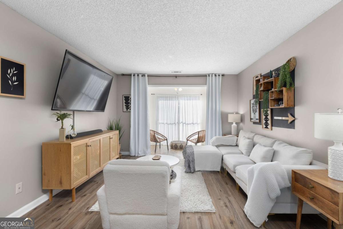 2657 Lenox RD NE 2-1