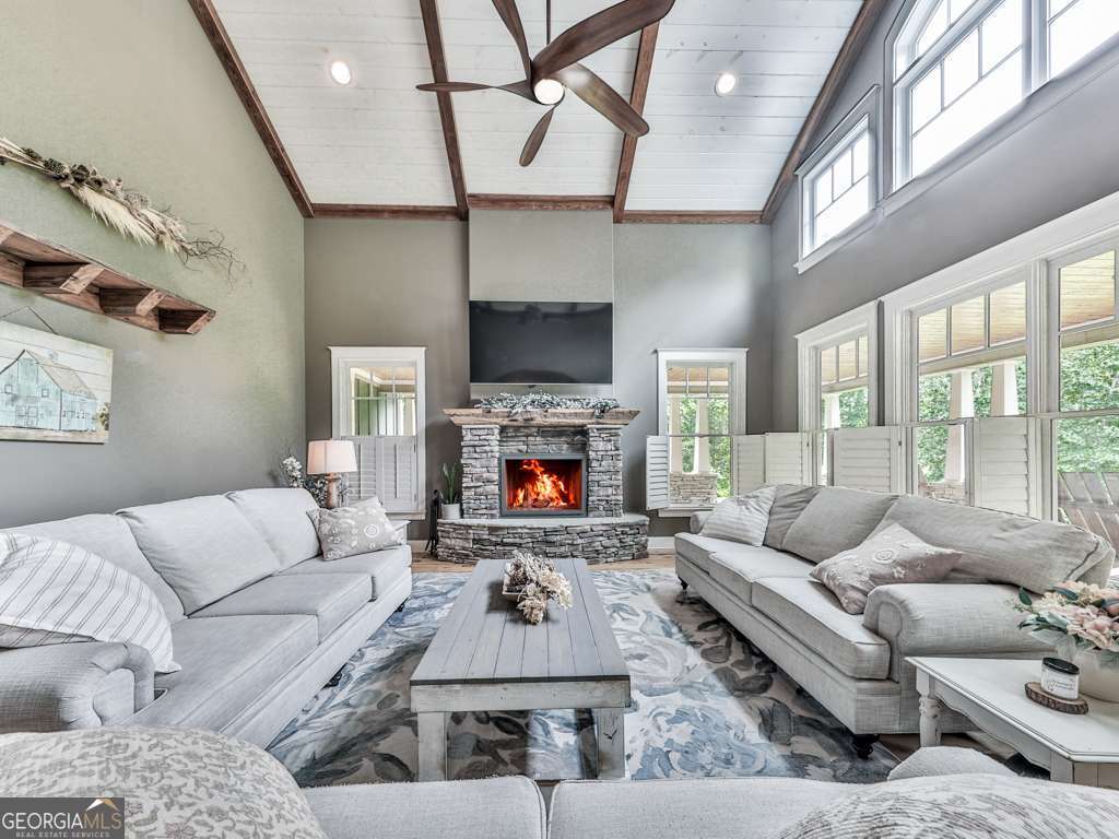 4454 Damascus RD