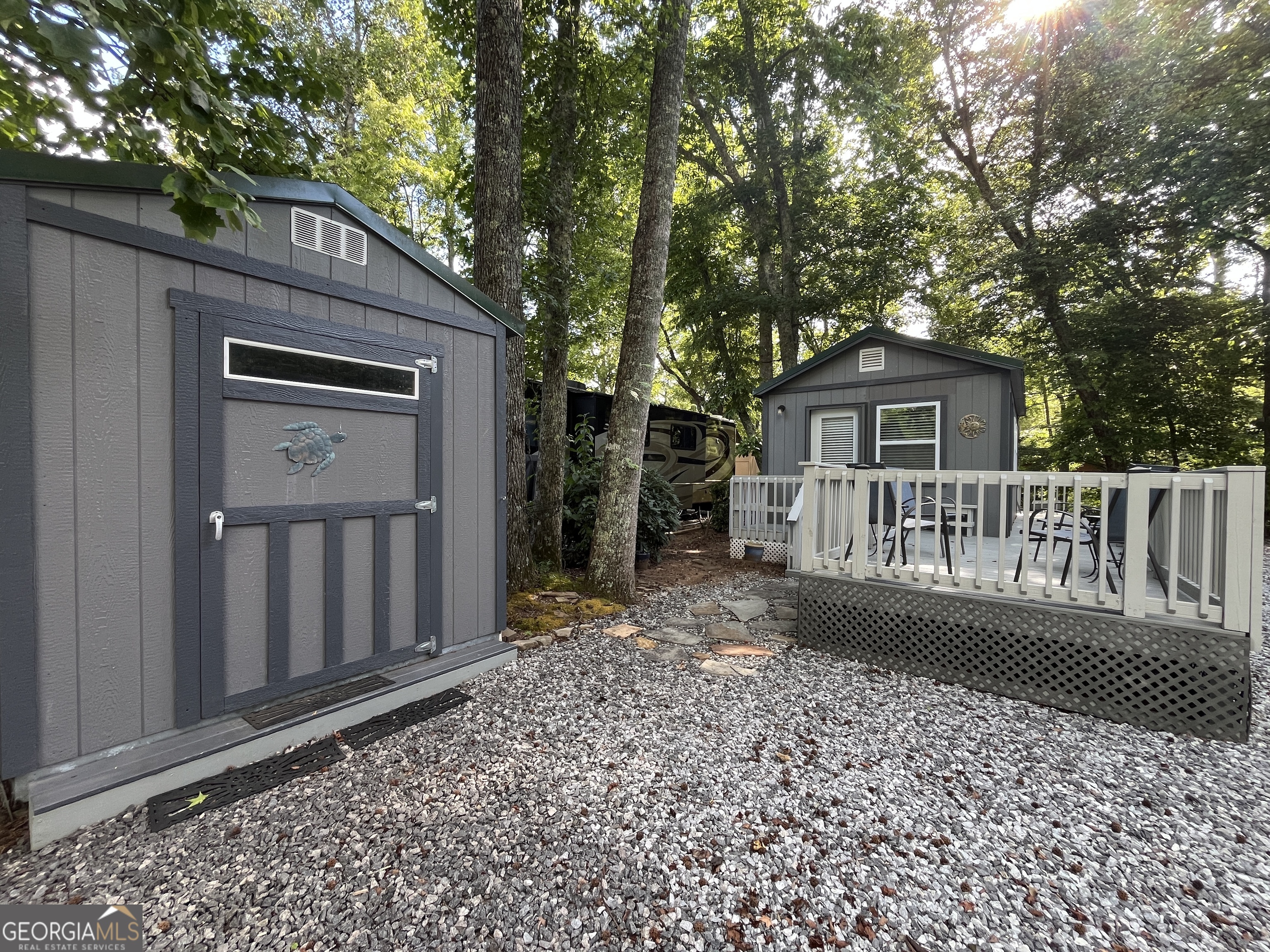 527 Hidden Valley RD