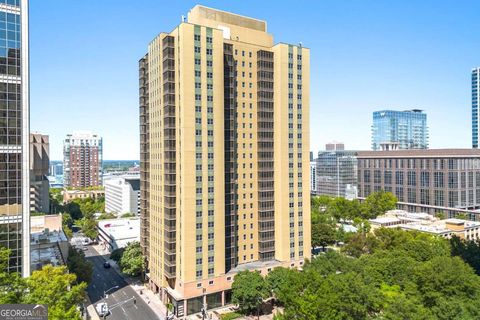 Photo of 300 Peachtree Street NE #11J, Atlanta, GA 30308 (MLS # 10614100)