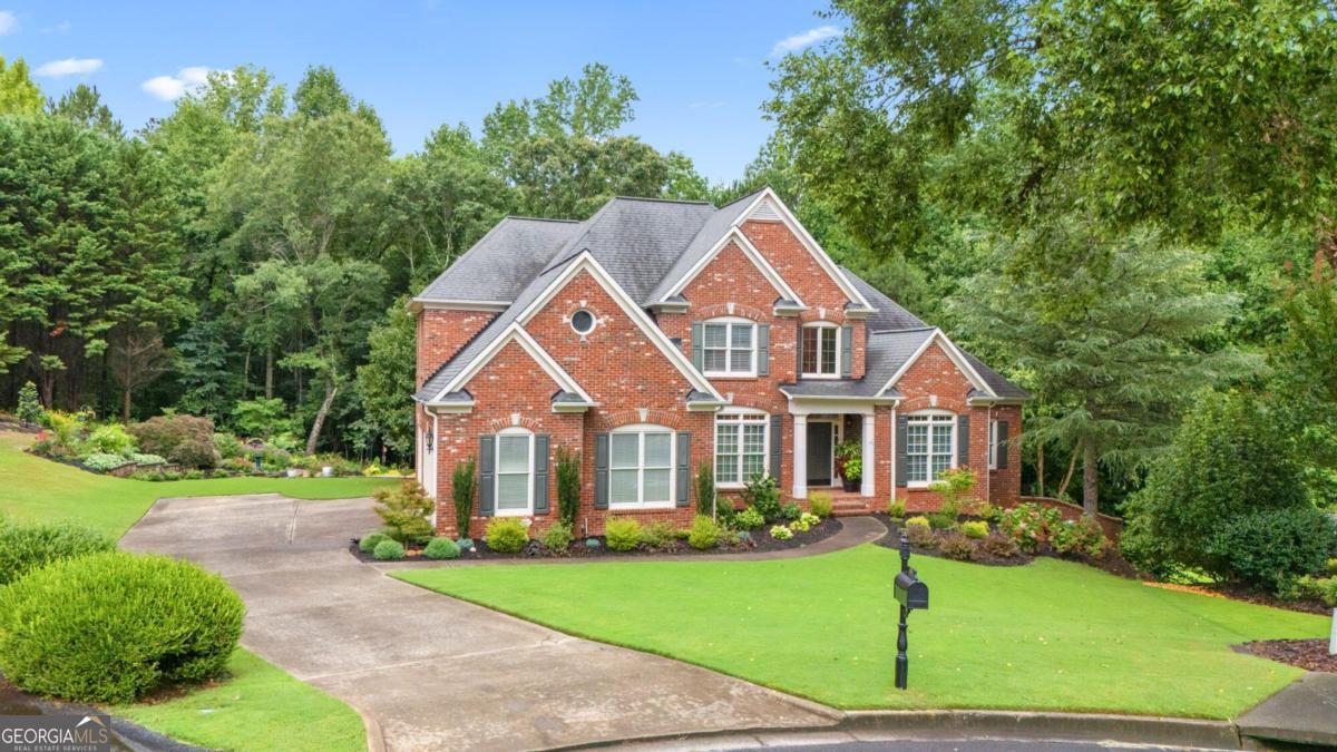 LAUREL BROOKE - Residential
