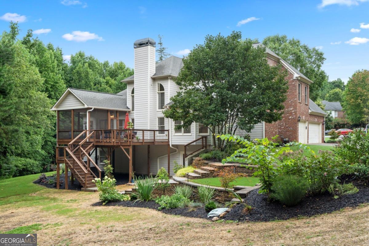 LAUREL BROOKE - Residential