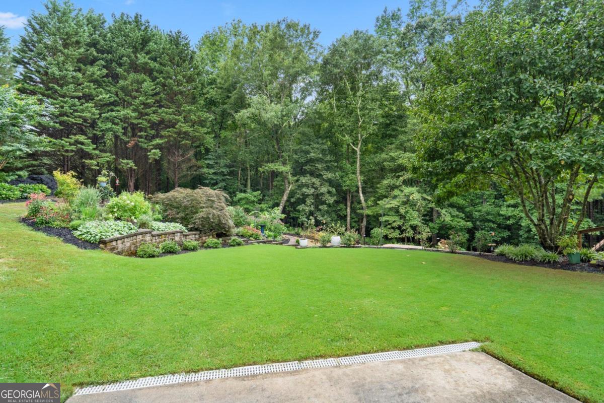 LAUREL BROOKE - Residential