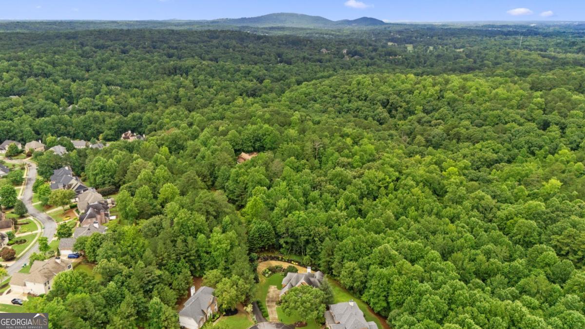 LAUREL BROOKE - Residential
