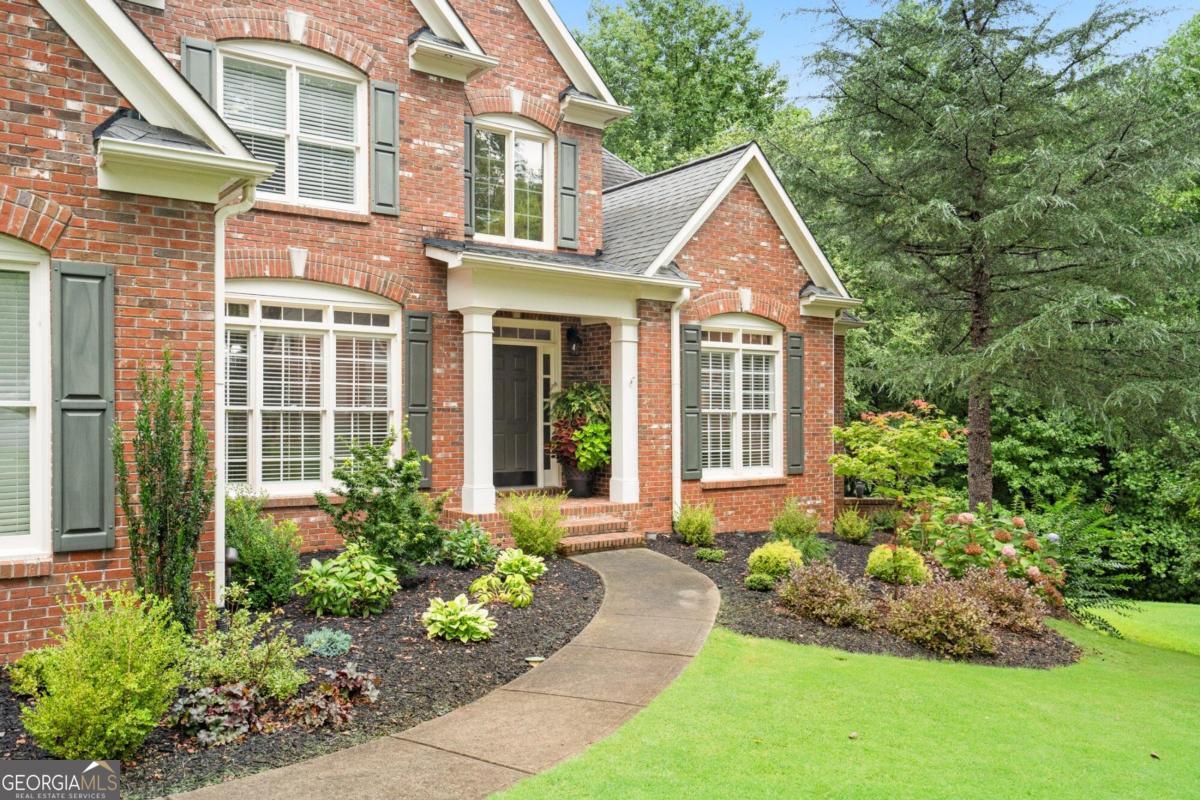 LAUREL BROOKE - Residential