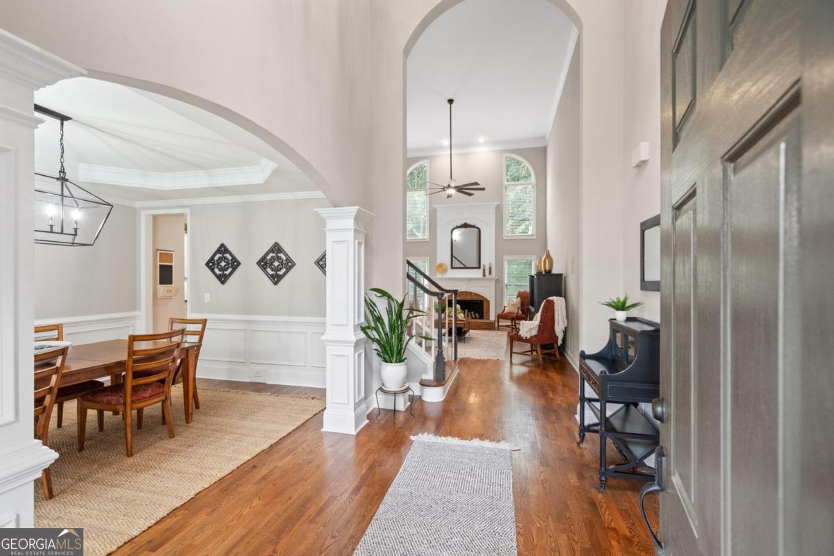 LAUREL BROOKE - Residential
