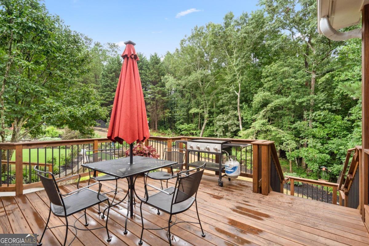 LAUREL BROOKE - Residential