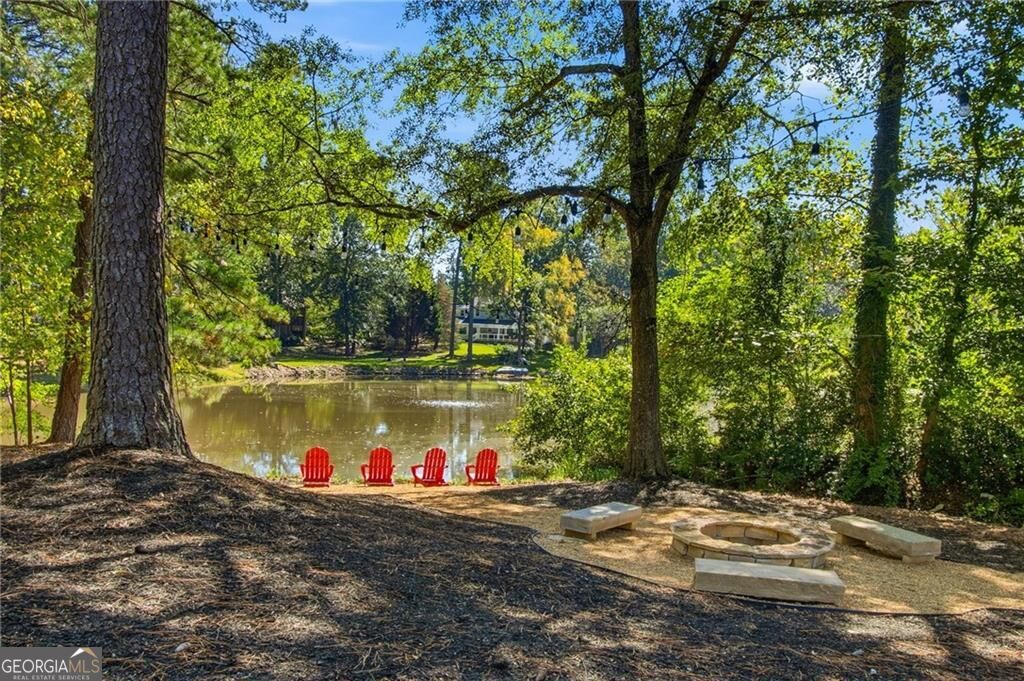 5047 Nesbit Ferry LN
