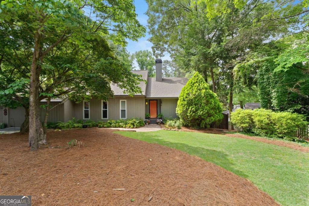 Photo of 3699 Dunwoody Club Drive, Atlanta, GA 30350 (MLS # 10763866)