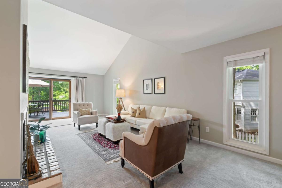 3699 Dunwoody Club DR