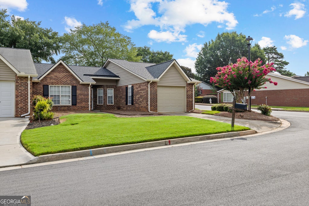 Photo of 180 Monmouth Drive, Fayetteville, GA 30214 (MLS # 10813329)