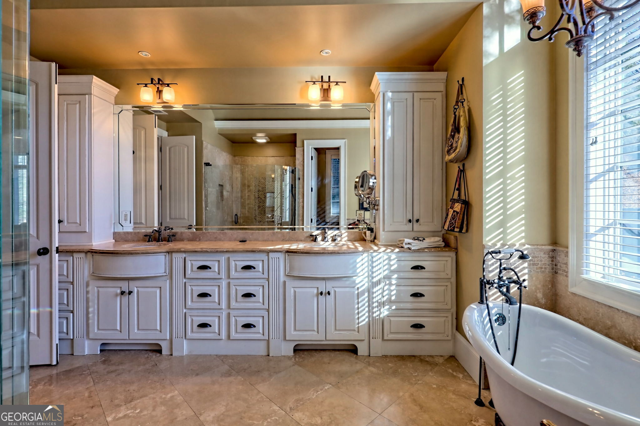 Clayton, Georgia 30525, United States, 6 Bedrooms Bedrooms, ,7 BathroomsBathrooms,Residential,Active,12992