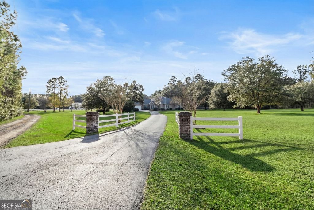 Photo of 102 Steeple Lane, Richmond Hill, GA 31324 (MLS # 10672286)