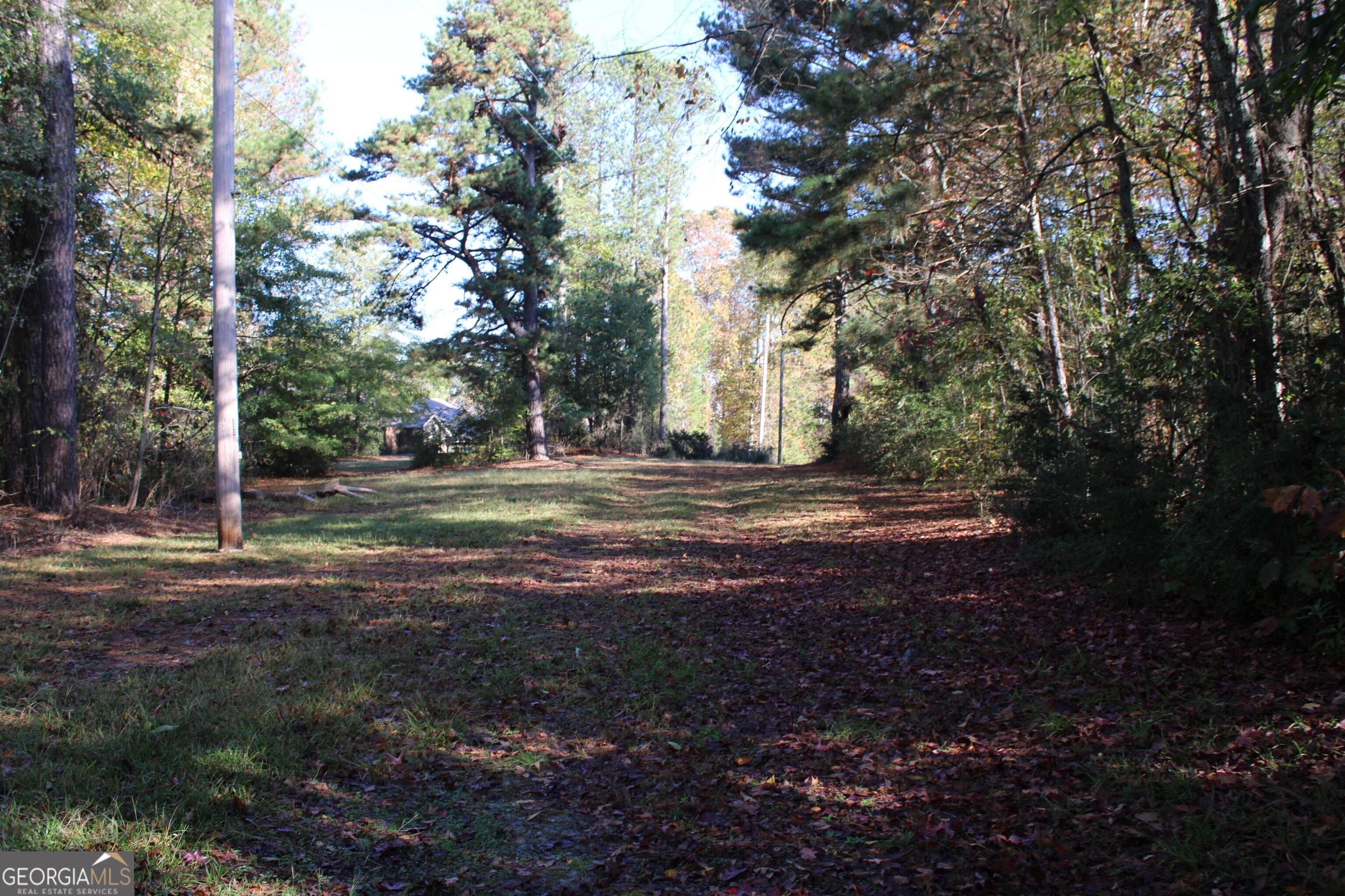 1372 Auburn RD