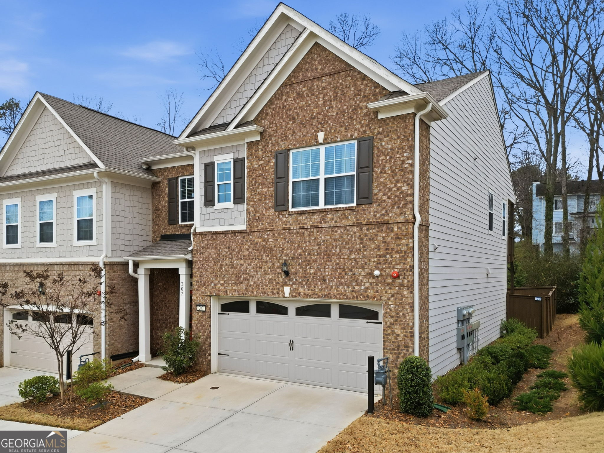 207 Holden WAY