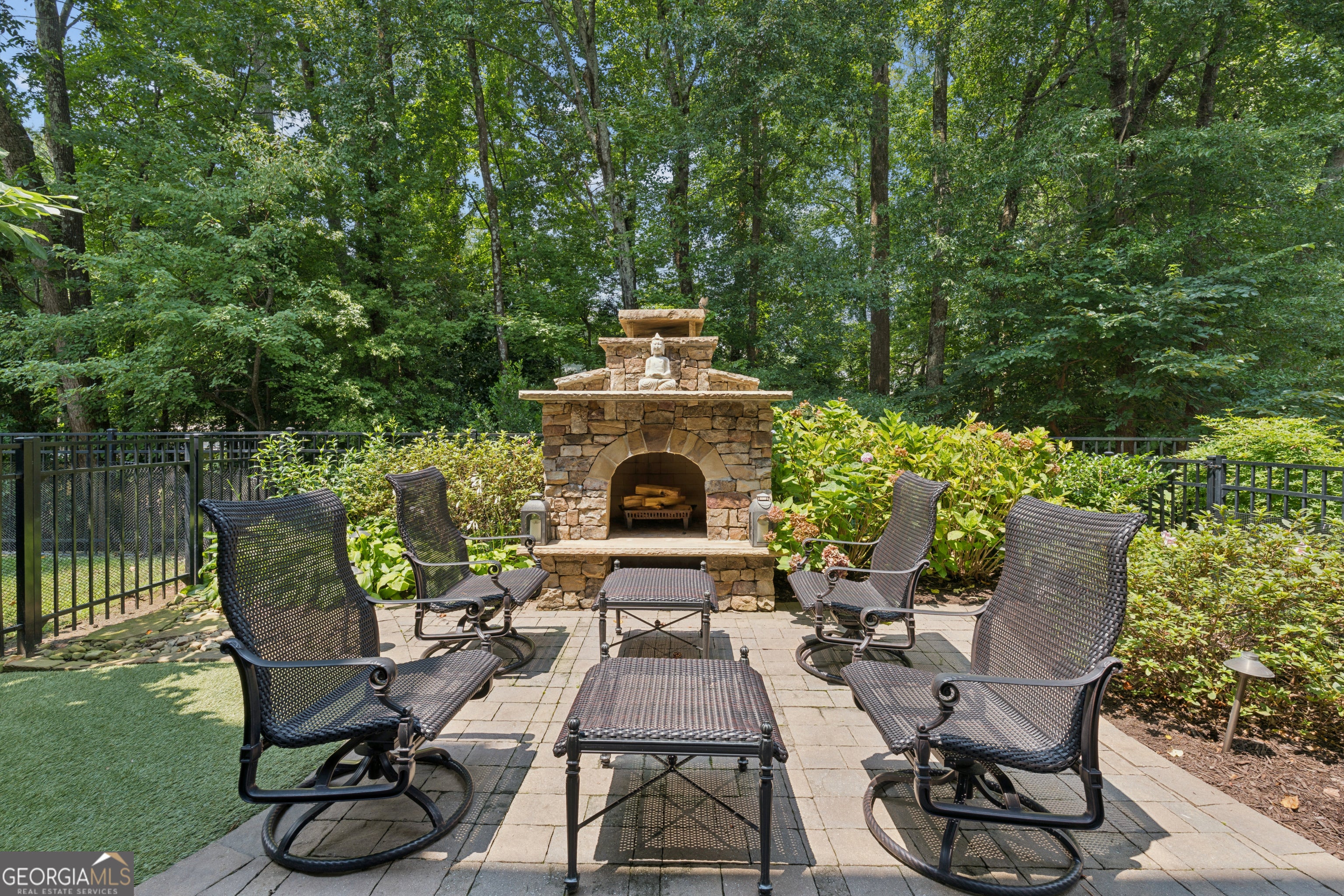 215 Marjean WAY