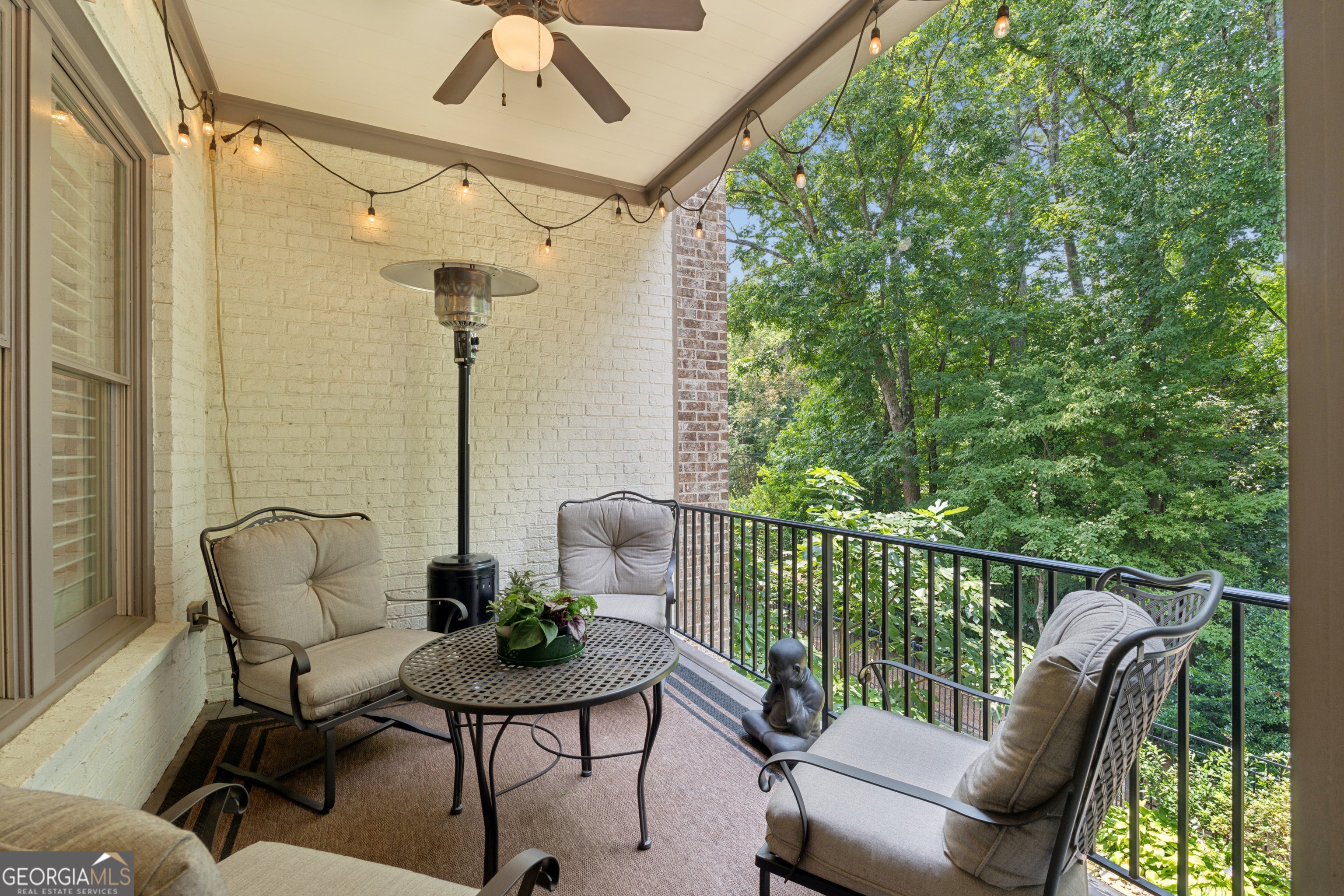 215 Marjean WAY