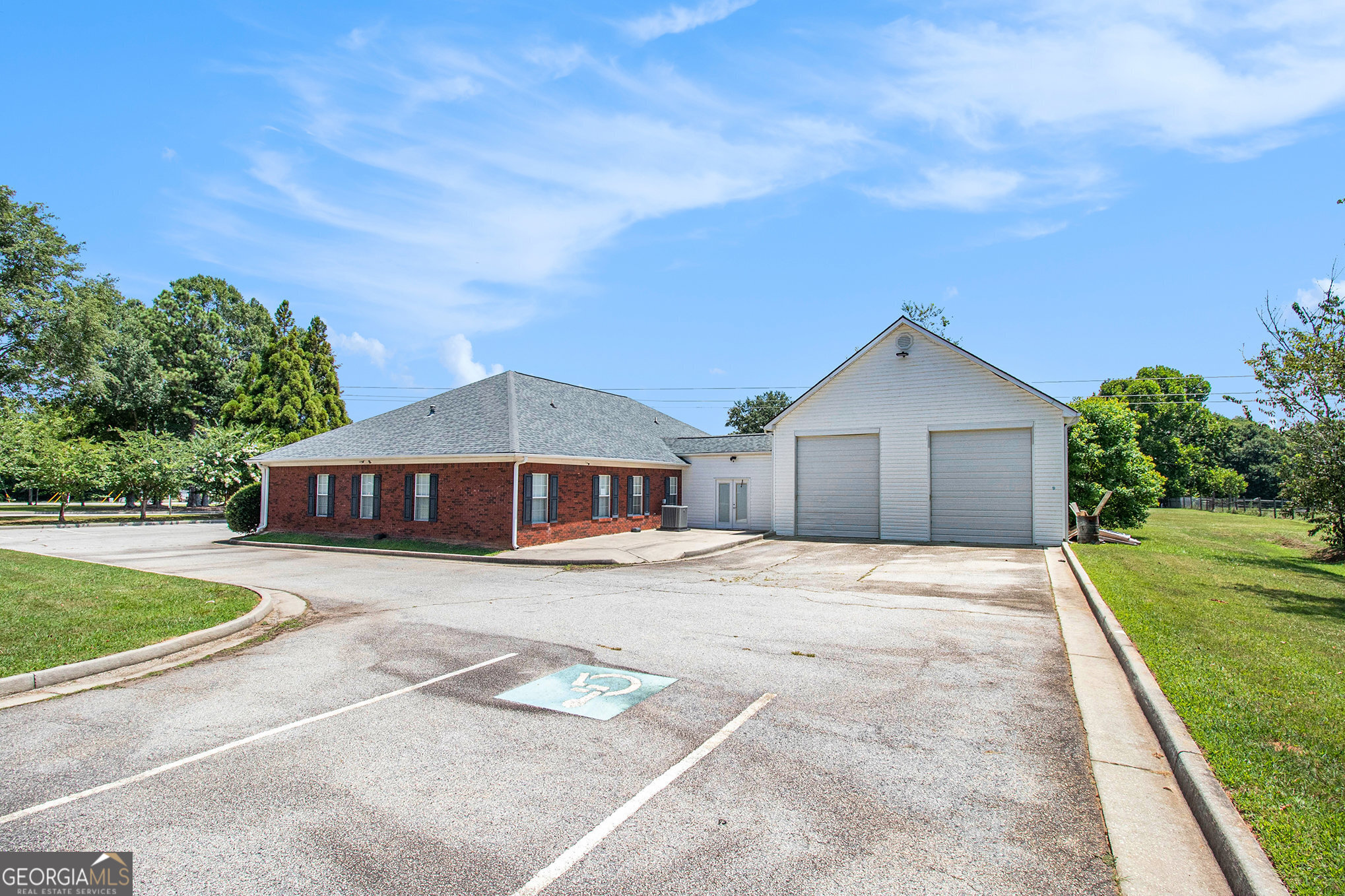 3175 Highway 81 W