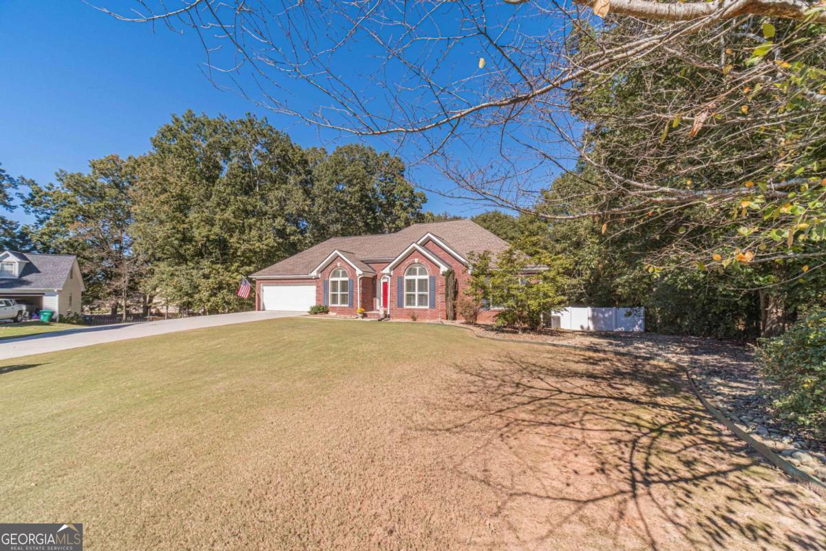 2049 Emily DR