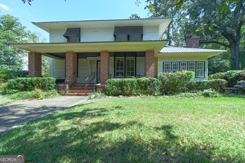 A home in Lagrange