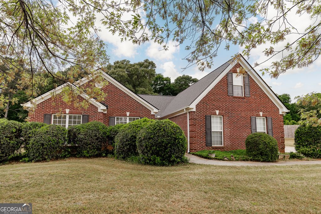 Photo of 416 Camden Drive, Winder, GA 30680 (MLS # 10737284)