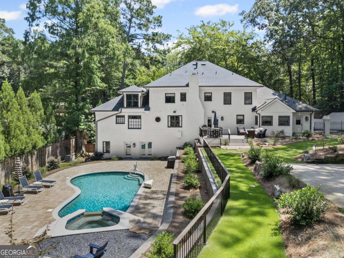 8120 Habersham Waters RD