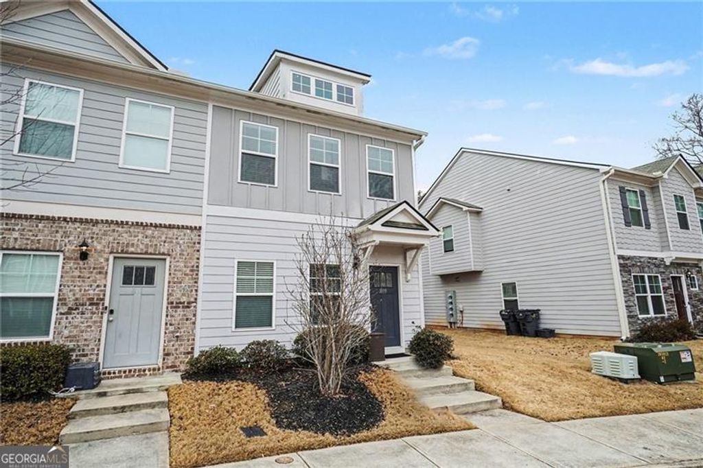 Photo of 809 Ambient Way SW, Atlanta, GA 30331 (MLS # 10706350)