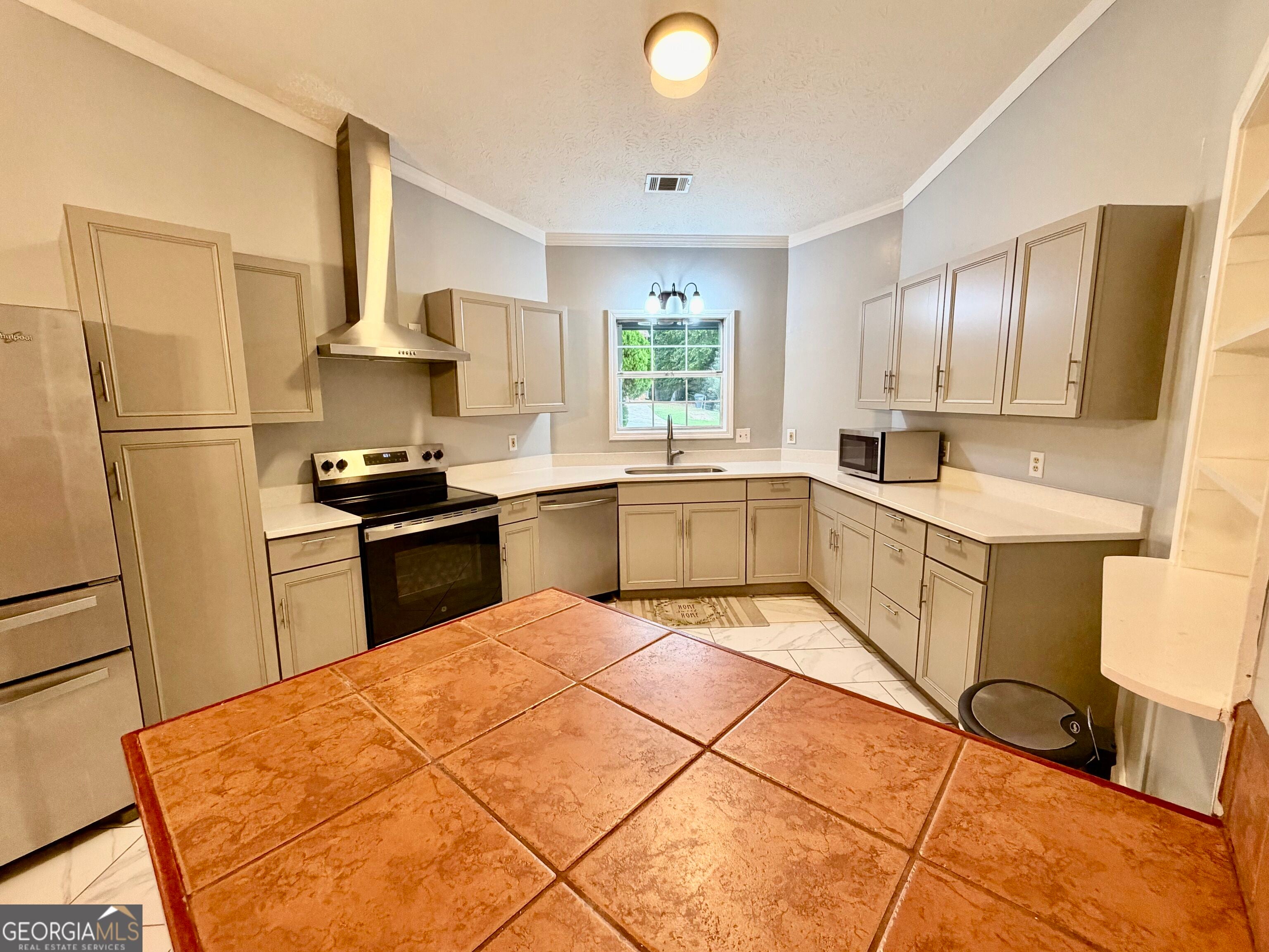 659 Pine Ridge TRL SE