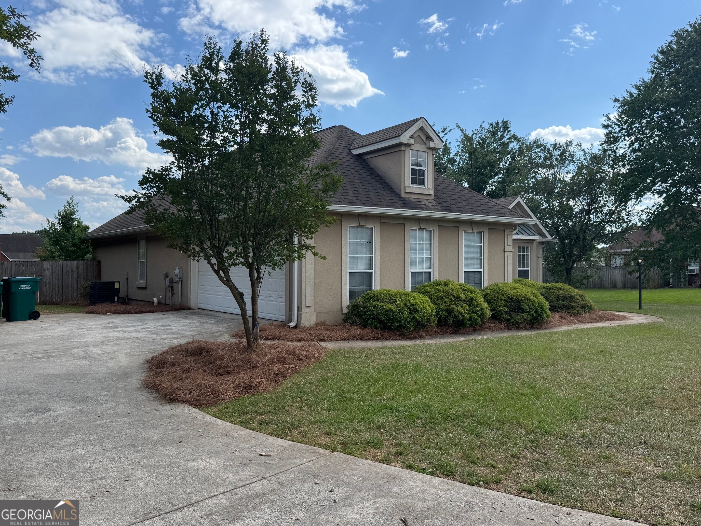 312 Twelve Oaks DR