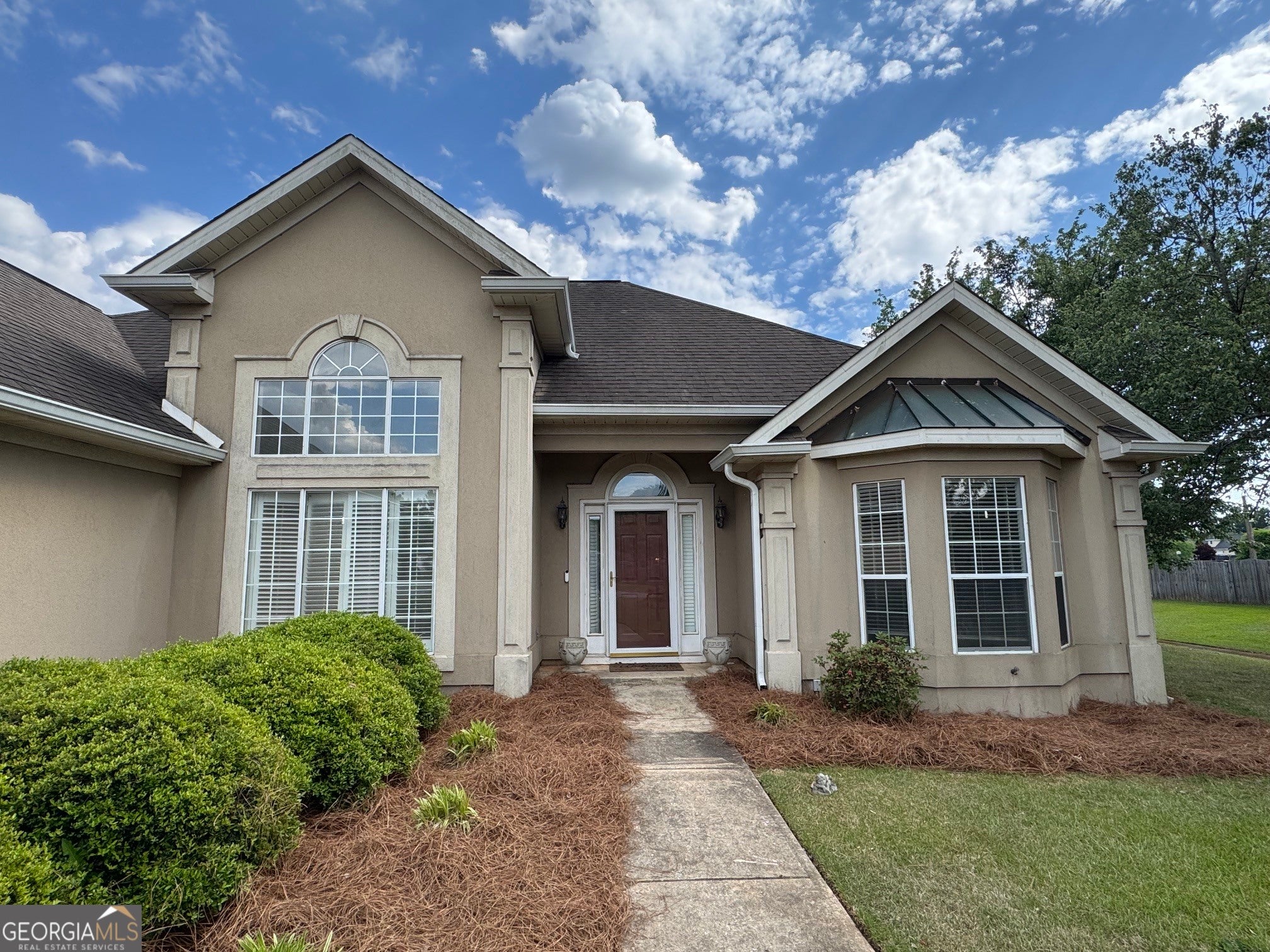 312 Twelve Oaks DR