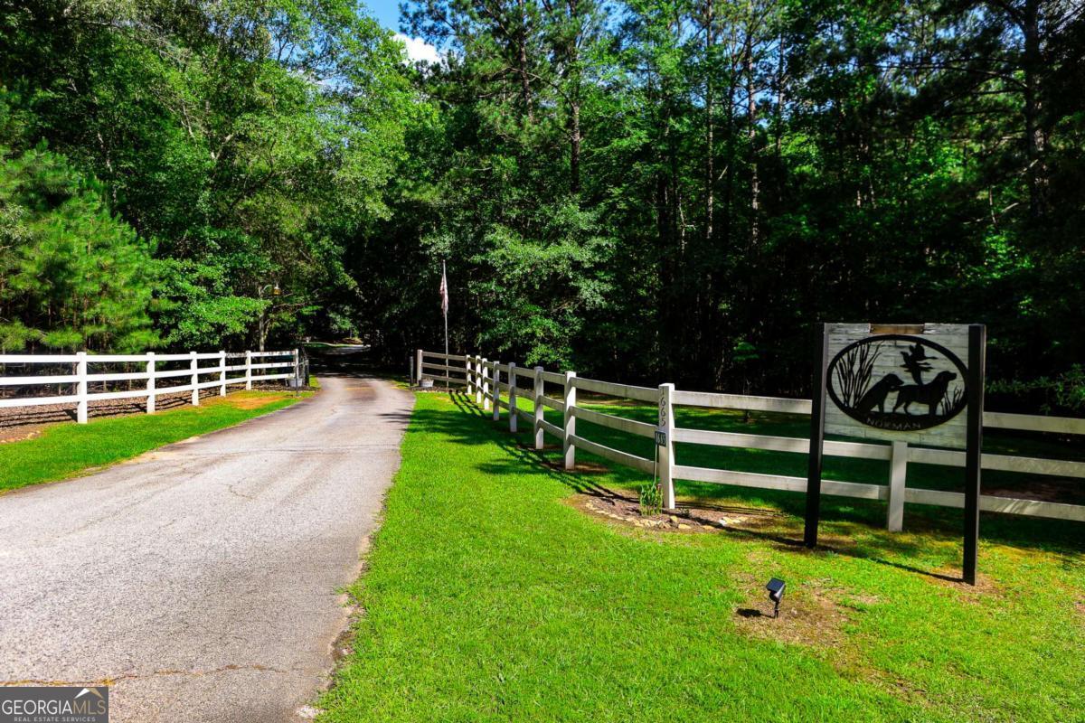 1665 Jackson Lake RD