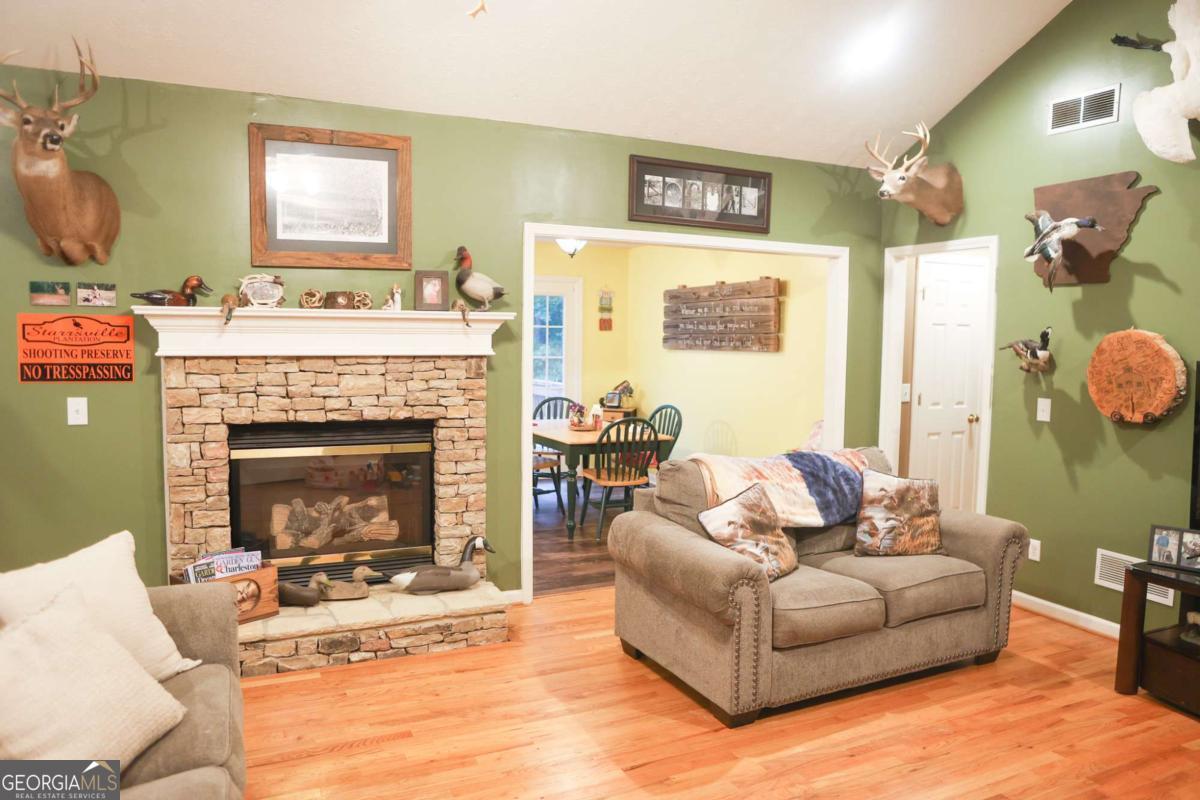 1665 Jackson Lake RD