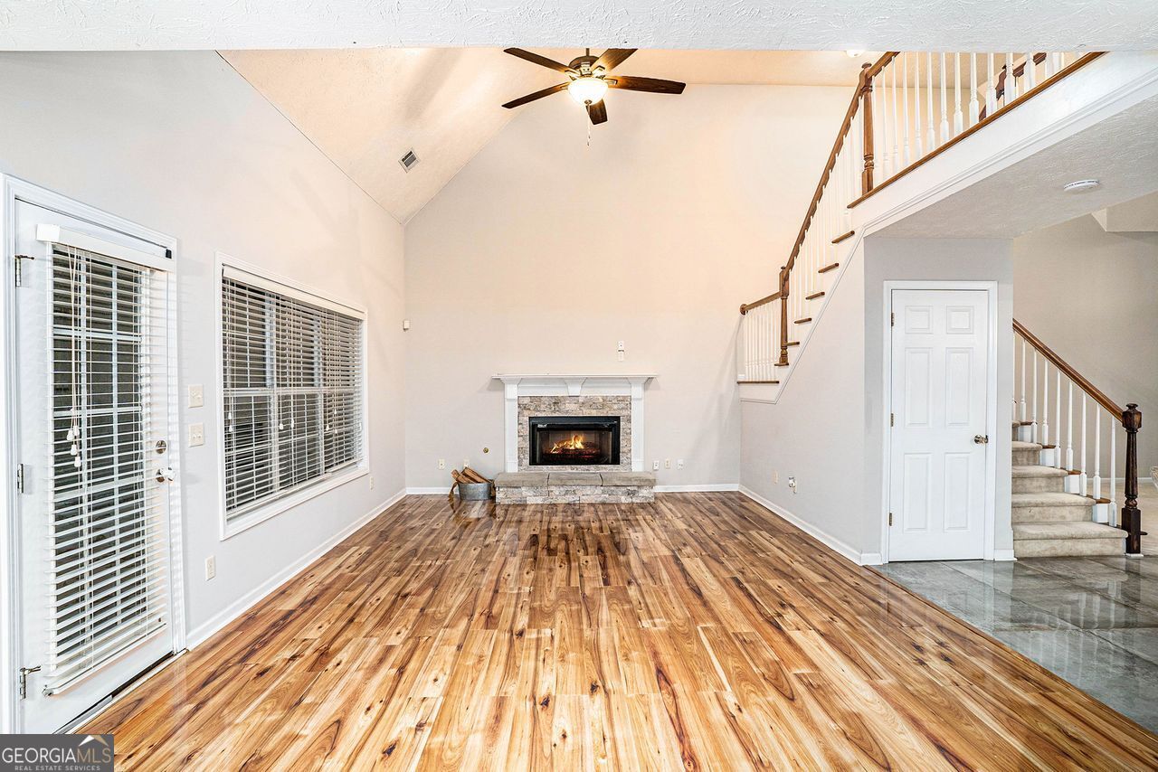 Westchester Lakes Ph B4 - Residential