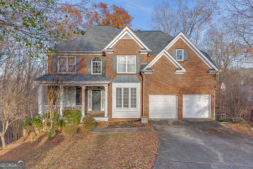 Photo of 682 Montglade Court, Suwanee, GA 30024 (MLS # 10653313)