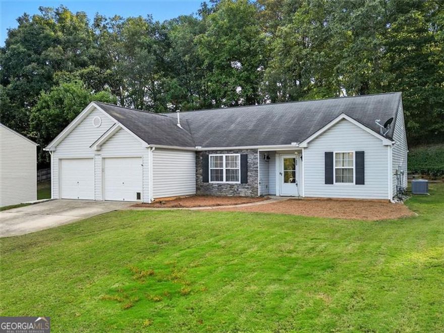 Charming 3BR/2BA ranch in River Hill! This 1,822 sq ft home offers a spacious living room with fireplace, separate dining room, and kitchen with stainless steel appliances. Primary suite features a walk-in closet and an accessible walk-in bathtub. Enjoy a large, partially wooded backyard with deck, plus a two-car garage and cul-de-sac location. Convenient to schools, shopping, and commuter routes.