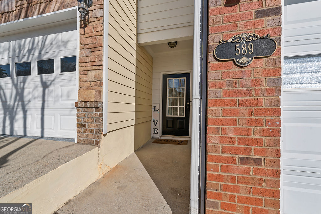 589 Woodland Park TER