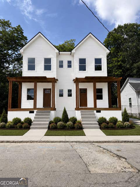Photo of 526 James P Brawley Drive NW, Atlanta, GA 30318 (MLS # 10780575)