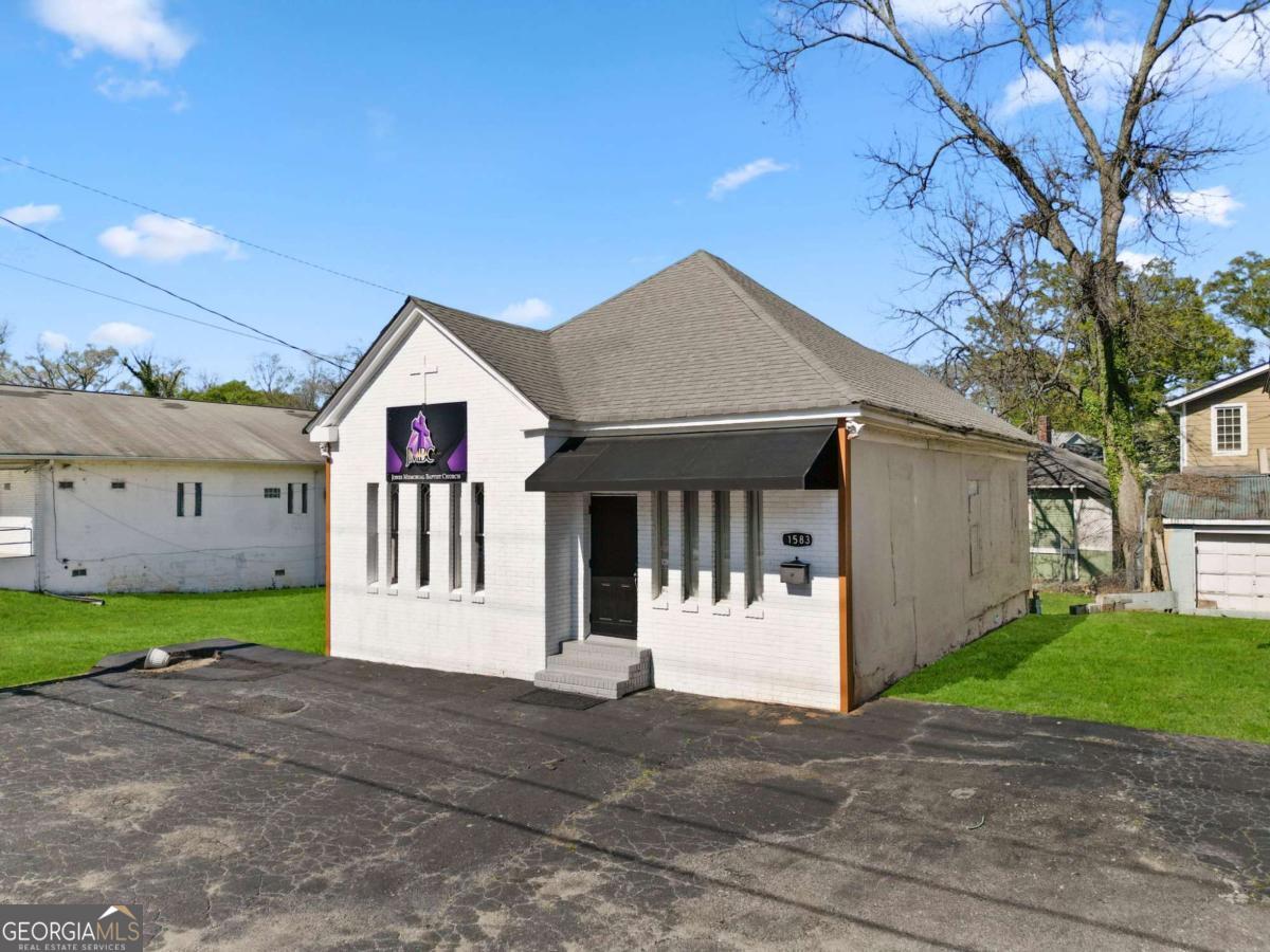 1583 Ralph David Abernathy BLVD SW