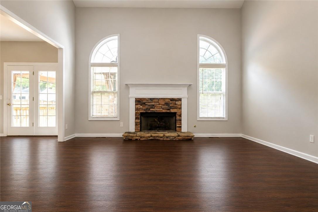 313 Vineyard DR